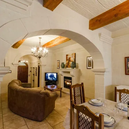 Ta' Giga Villa *